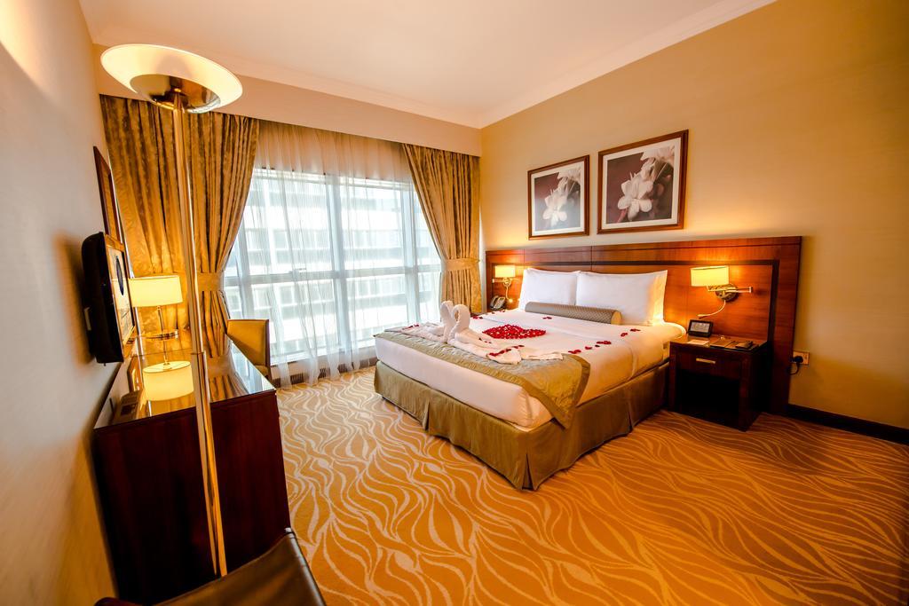 Grand Mercure Residencia Abu Dabi Exterior foto